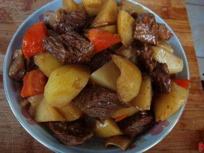 餐厅爆料土豆炖牛肉视频,土豆炖牛肉,一锅暖胃的冬日佳肴 第1张 餐厅爆料土豆炖牛肉视频,土豆炖牛肉,一锅暖胃的冬日佳肴 第1张