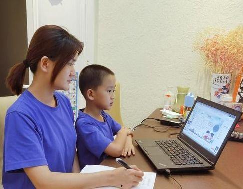 最新爆料小学生,小学生最新爆料，校园生活大揭秘！